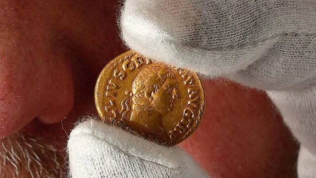 Nadir Roma Sikkesi 5 Bin Sterline Satıldı